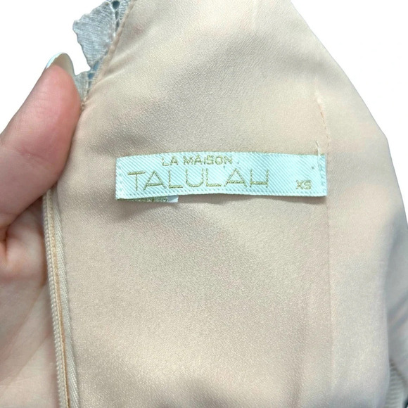 La Maison Talulah Beautiful Lie Dress In Powder Pink Size XS - Picture 9 of 11
